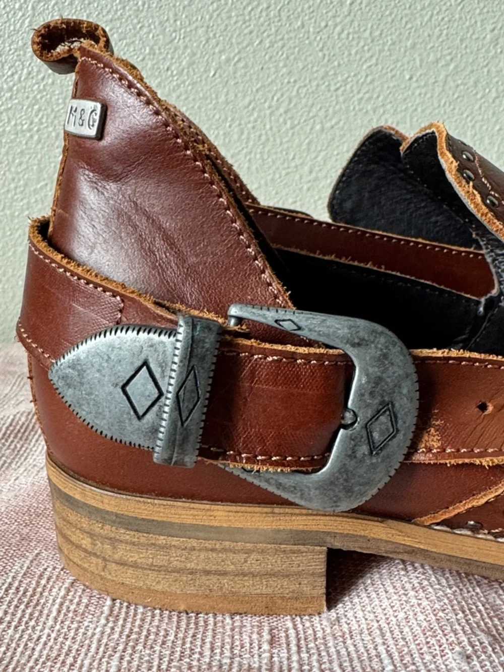 Musse & Cloud Brown Leather Buckle Ankle Booties / Shooties